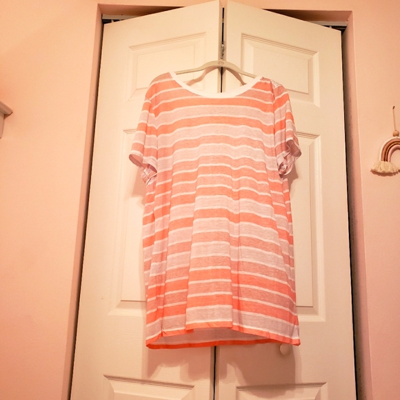 torrid Tops - 💕💌Size 1 Torrid classic fit tee